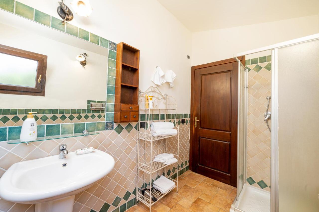 Borgo Alba Barona Turismo Rurale Golfo Aranci Exterior foto